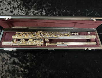 Photo Yamaha 577HCT Flute w/ Sterling Silver Head Joint - Lightly Played Store Stock, #076608